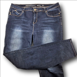 Women's Avenue Denim Blue Skinny Jeans Size 16